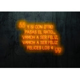 Carteles de Neón Led - Luces de neón "Felices los cuatro"